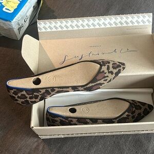 ROTHY’s shoe 10.5 like new you will Love this shoe